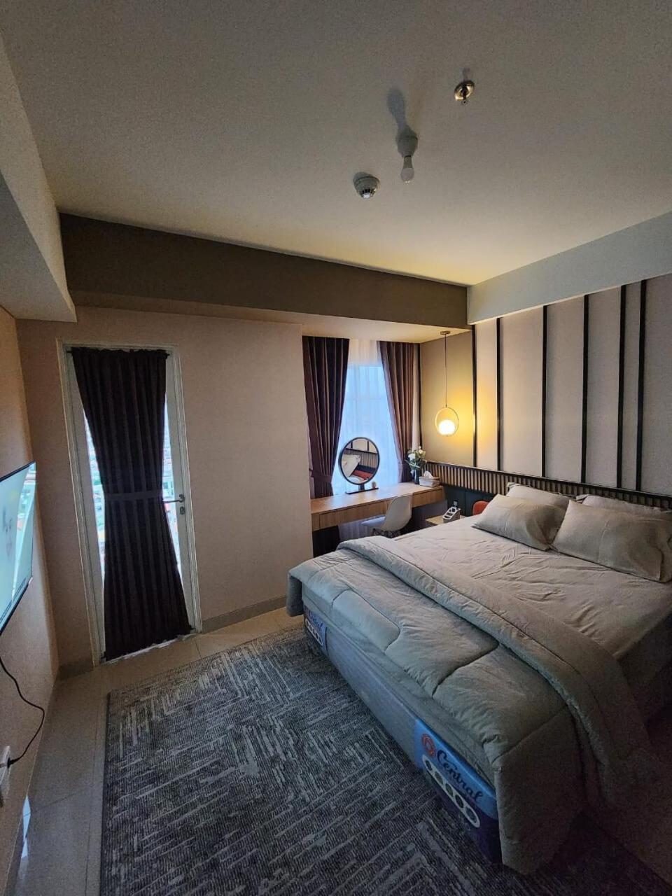 Spacious Comfortable Apartemen South Sorabaya Extérieur photo