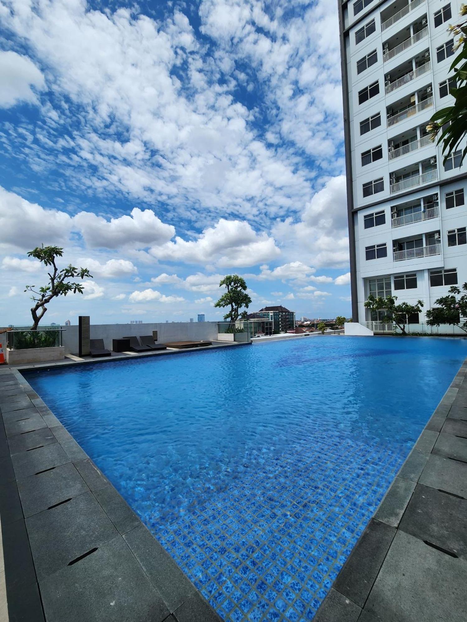 Spacious Comfortable Apartemen South Sorabaya Chambre photo